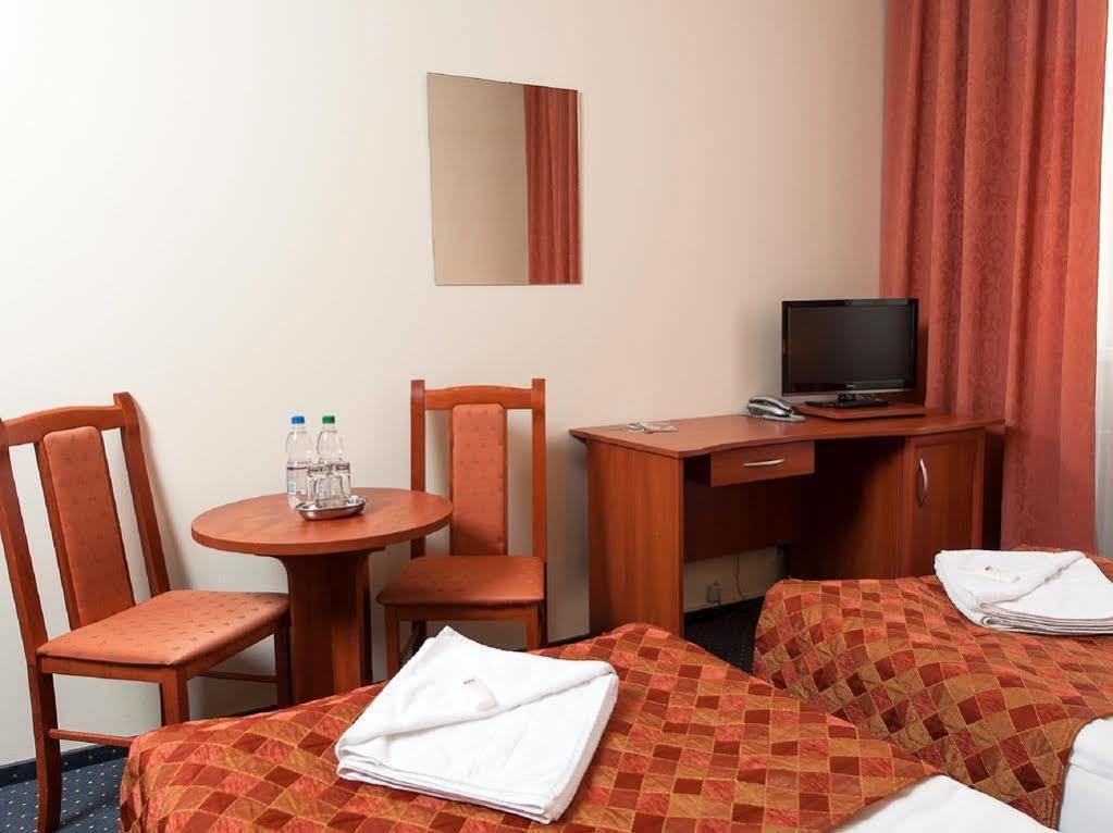 Hotel Arkadia Legnica Luaran gambar